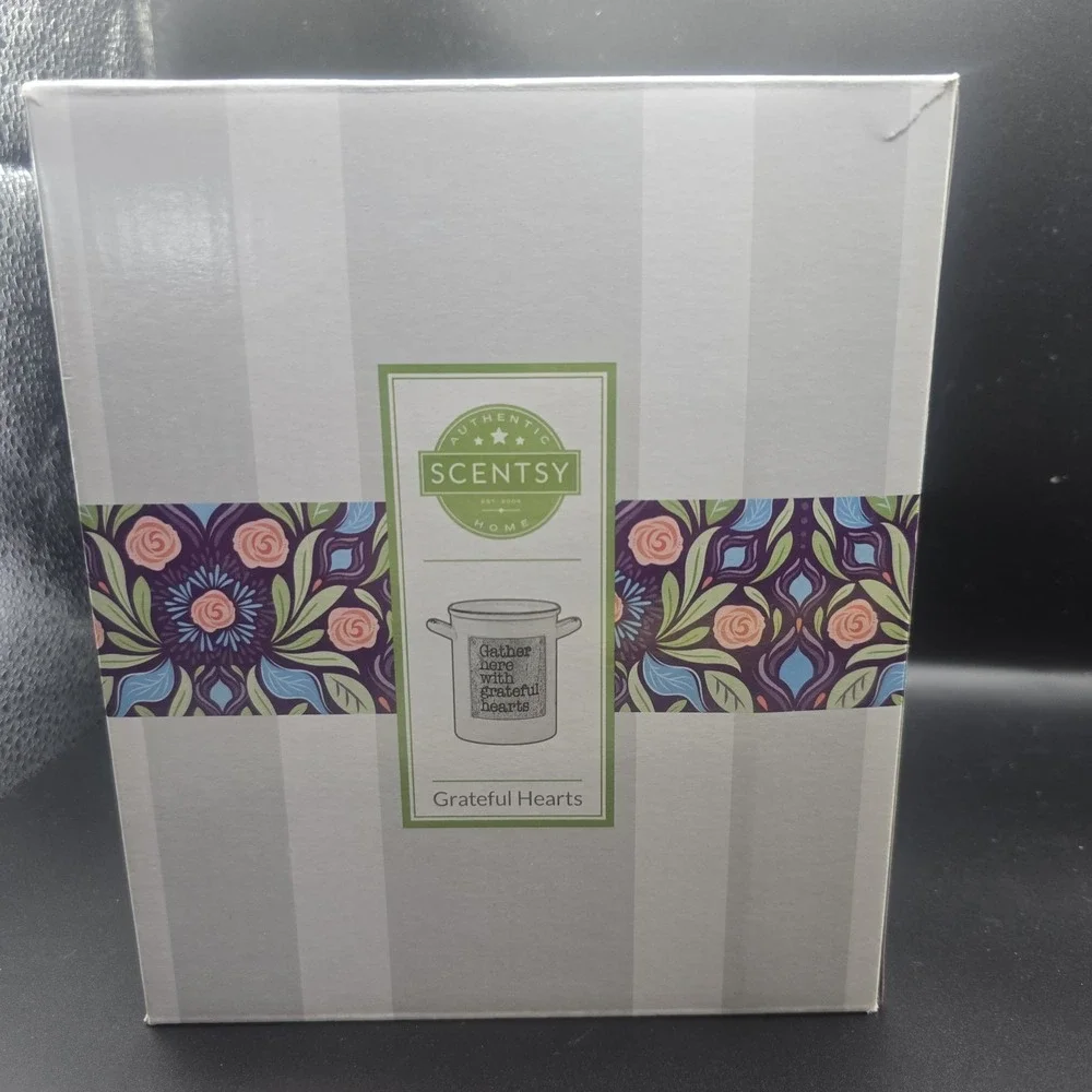 Scentsy Grateful Hearts Farmhouse‎ Full-Size Wax Warmer NEW